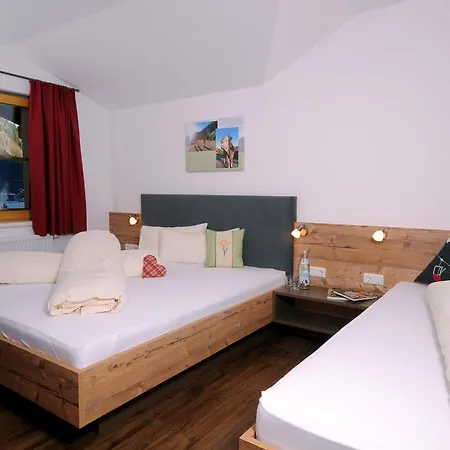 Freihaushof מאיירהופן