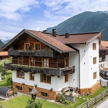 Habitación en casa particular Freihaushof Mayrhofen